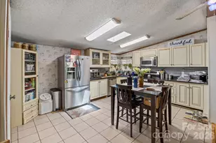 25 Weaver Ln, Black Mountain, NC 28711 - Photo 9