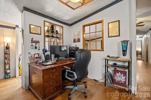 25 Weaver Ln, Black Mountain, NC 28711 - Photo 7