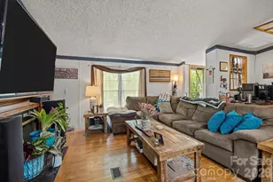 25 Weaver Ln, Black Mountain, NC 28711 - Photo 13