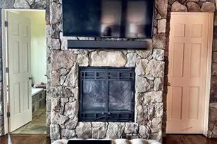 337 Rhododendron Ln, Burnsville, NC 28714 - Photo 5