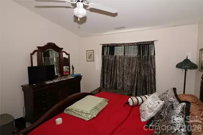 6326 Ziegler Lane, Charlotte, NC 28269 - Photo 5