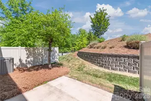5662 Stonewells Dr, Charlotte, NC 28278 - Photo 33