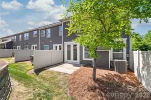 5662 Stonewells Dr, Charlotte, NC 28278 - Photo 31