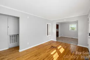 6517 Riverine Dr, Charlotte, NC 28216 - Photo 9