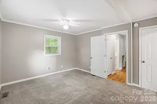 6517 Riverine Dr, Charlotte, NC 28216 - Photo 23