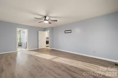 1011 Cambridge Court, Lenoir, NC 28645 - Photo 15