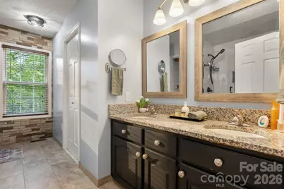 1011 Cambridge Court, Lenoir, NC 28645 - Photo 17