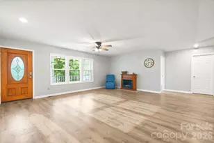1011 Cambridge Ct, Lenoir, NC 28645 - Photo 5