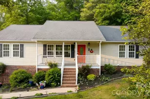 1011 Cambridge Ct, Lenoir, NC 28645 - Photo 3