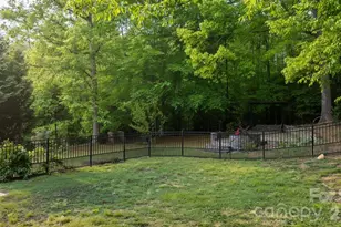 1011 Cambridge Ct, Lenoir, NC 28645 - Photo 29