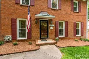 9607 Riddick Pl, Matthews, NC 28105 - Photo 3