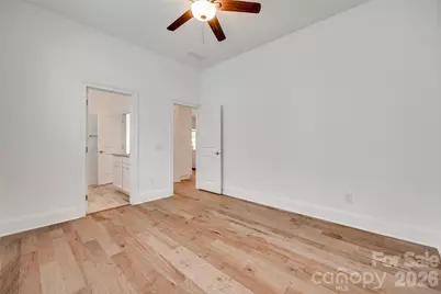 15927 Vale Ridge Drive, Charlotte, NC 28278 - Photo 25
