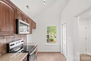 935 Heritage Pkwy, Fort Mill, SC 29715 - Photo 9