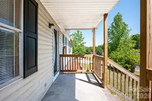 1315 Poplar Glen Dr, Kannapolis, NC 28083 - Photo 3