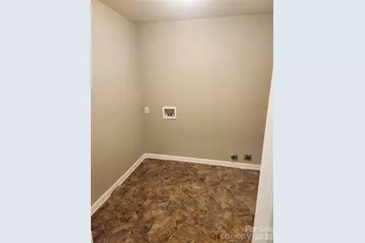 1404 W Mauney Avenue, Gastonia, NC 28052 - Photo 9
