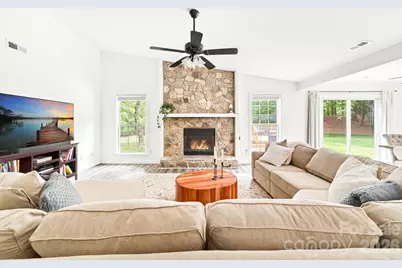 11021 Fox Mill Lane, Charlotte, NC 28277 - Photo 9