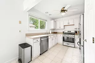11021 Fox Mill Ln, Charlotte, NC 28277 - Photo 13