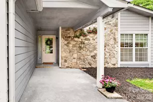11021 Fox Mill Ln, Charlotte, NC 28277 - Photo 3