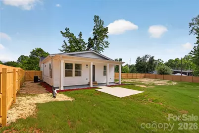 622 W Catawba Avenue, Mount Holly, NC 28120 - Photo 17
