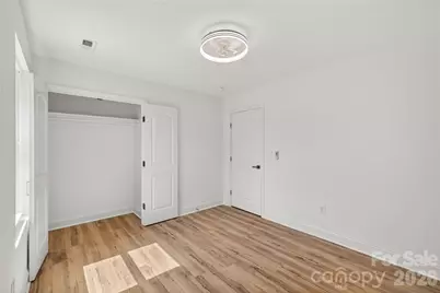 622 W Catawba Avenue, Mount Holly, NC 28120 - Photo 15