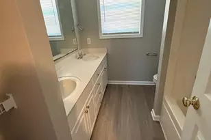1009 22nd St NE, Hickory, NC 28601 - Photo 7