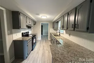 4339 Bathurst Dr, Charlotte, NC 28227 - Photo 11