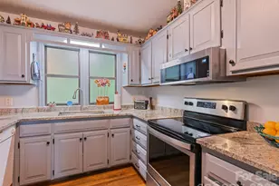 2863 Heath Peak Rd, Waynesville, NC 28785 - Photo 21