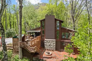 2863 Heath Peak Rd, Waynesville, NC 28785 - Photo 7