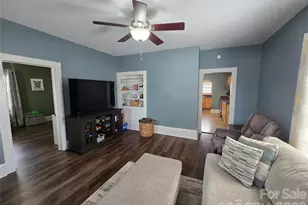 214 E 10th St, Kannapolis, NC 28083 - Photo 7