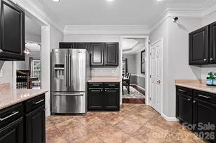 10904 Carver Pond Rd, Charlotte, NC 28269 - Photo 13