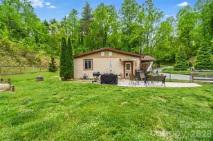 945 N Country Club Rd, Brevard, NC 28712 - Photo 37