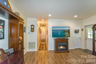 945 N Country Club Rd, Brevard, NC 28712 - Photo 17