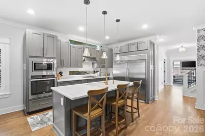 2501 Marshall Place, Charlotte, NC 28203 - Photo 9