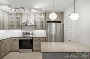 1042 Churchill Downs Ct, Charlotte, NC 28211 - Photo 11