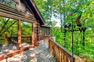 221 Hammer Hollow Dr, Marion, NC 28752 - Photo 3