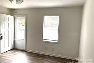 1009 Plymouth St, Gastonia, NC 28054 - Photo 3