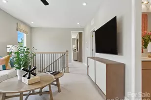 8328 Discovery Ln, Charlotte, NC 28216 - Photo 9