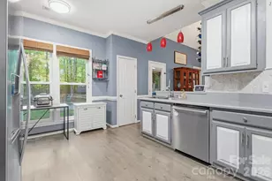 9732 Whitewood Trail, Charlotte, NC 28269 - Photo 15
