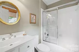 2301 Queens Rd E, Charlotte, NC 28207 - Photo 25