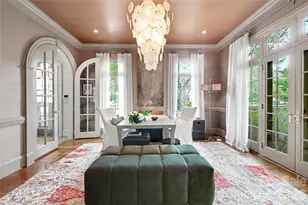 2301 Queens Rd E, Charlotte, NC 28207 - Photo 9