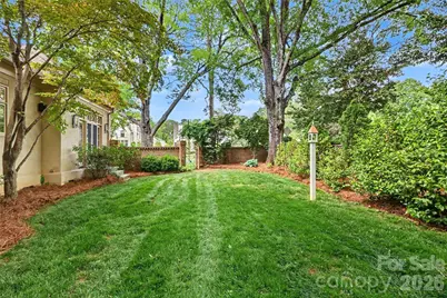 2301 Queens Road E, Charlotte, NC 28207 - Photo 35