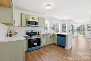 8106 Castlemaine Dr, Matthews, NC 28104 - Photo 11