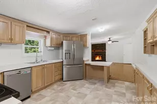 715 Dallas Spencer Mountain Rd, Dallas, NC 28034 - Photo 17