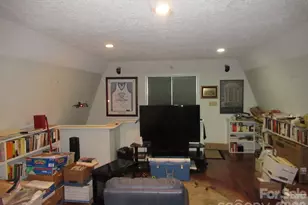 7916 Sherrills Ford Rd, Sherrills Ford, NC 28673 - Photo 21
