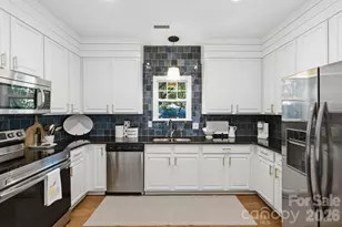 1016 W 1st St, Charlotte, NC 28202 - Photo 19