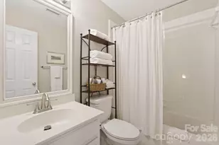 1016 W 1st St, Charlotte, NC 28202 - Photo 25