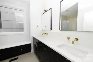 221 Woodsborough Pl, Raleigh, NC 27601 - Photo 27