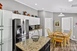 701 Charter Hills Rd, Beech Mountain, NC 28604 - Photo 7