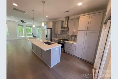 421 Southend Crossing Lane, Charlotte, NC 28203 - Photo 11