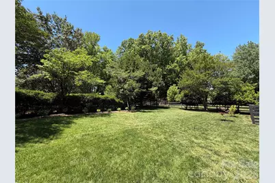 1419 Redcoat Drive, Charlotte, NC 28211 - Photo 23